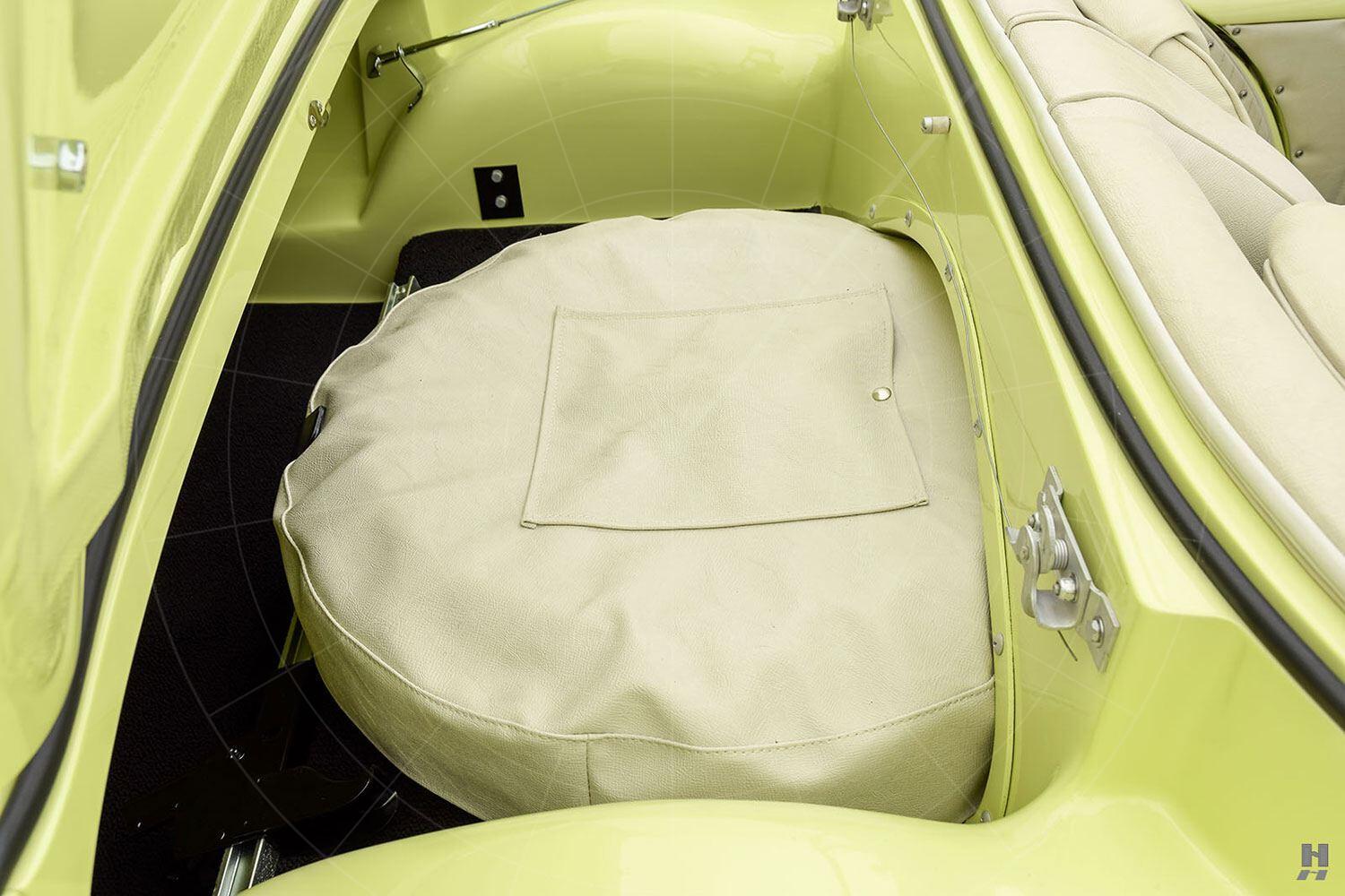 Kaiser Darrin 161 boot Pic: Hyman Ltd | Kaiser Darrin 161 boot