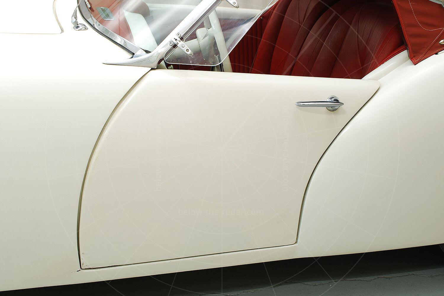 Kaiser Darrin 161 chassis #1 - door Pic: Hyman Ltd | Kaiser Darrin 161 chassis #1 - door