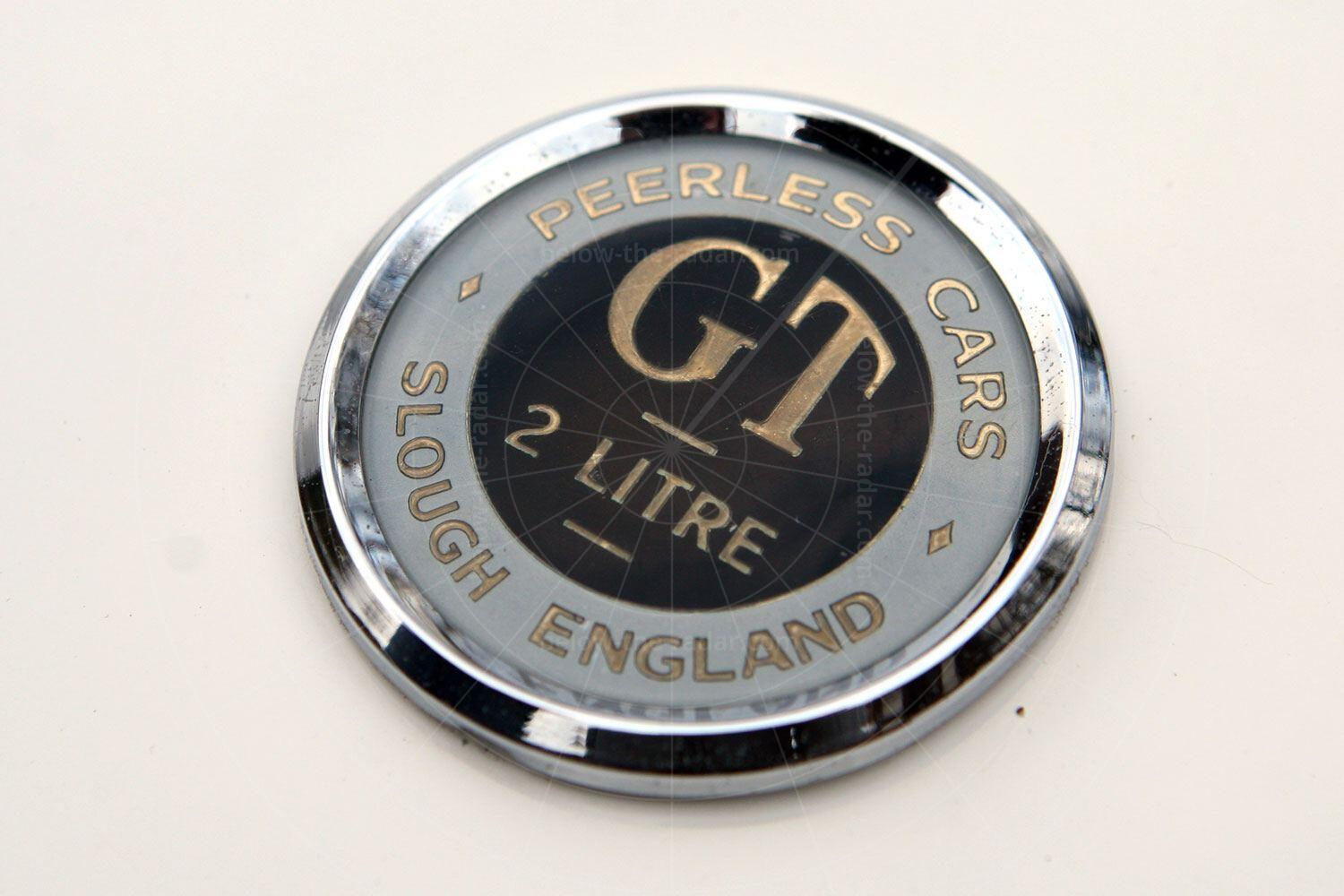 Peerless GT badge Pic: magiccarpics.co.uk | Peerless GT badge