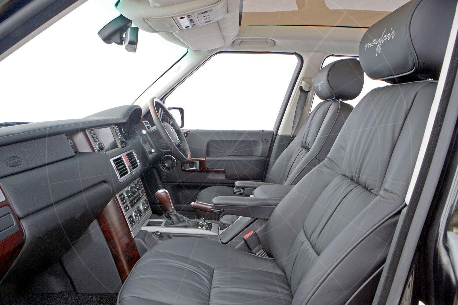 Range Rover Mayfair interior Pic: magiccarpics.co.uk | Range Rover Mayfair interior