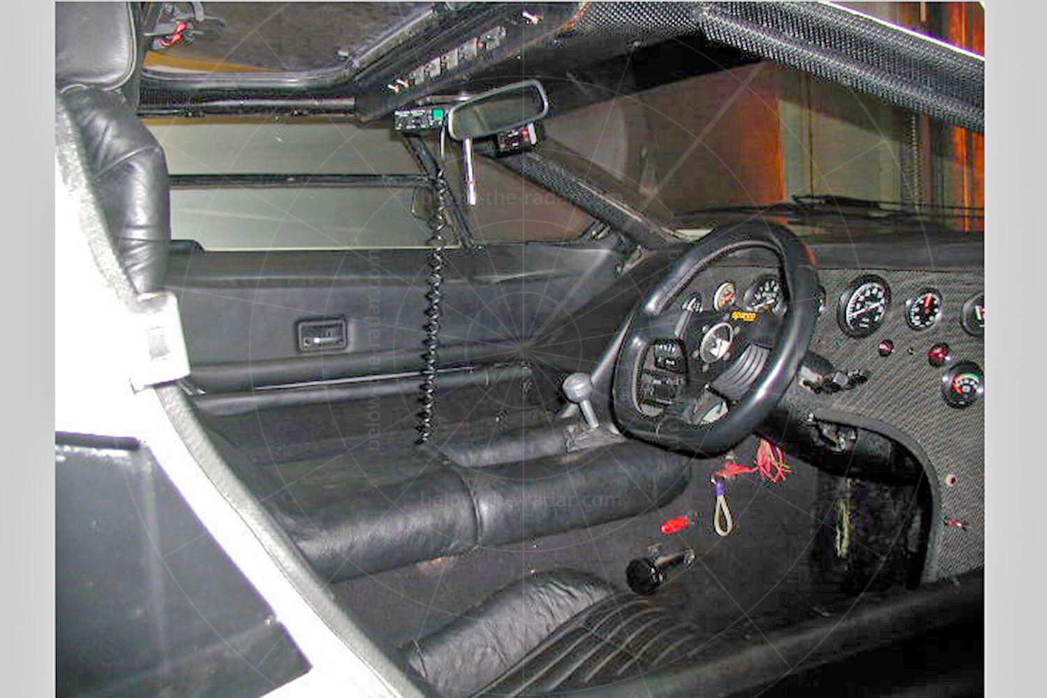 Mike Ryan's amphibious Lamborghini Countach - interior Pic: magiccarpics.co.uk | Mike Ryan's amphibious Lamborghini Countach - interior