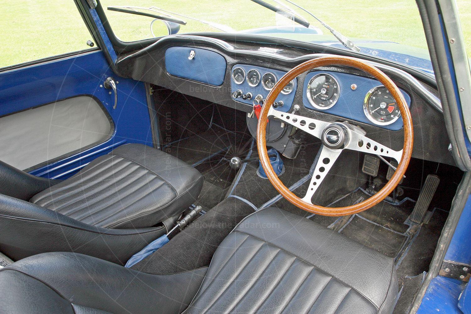 Tornado Talisman interior Pic: magiccarpics.co.uk | Tornado Talisman interior