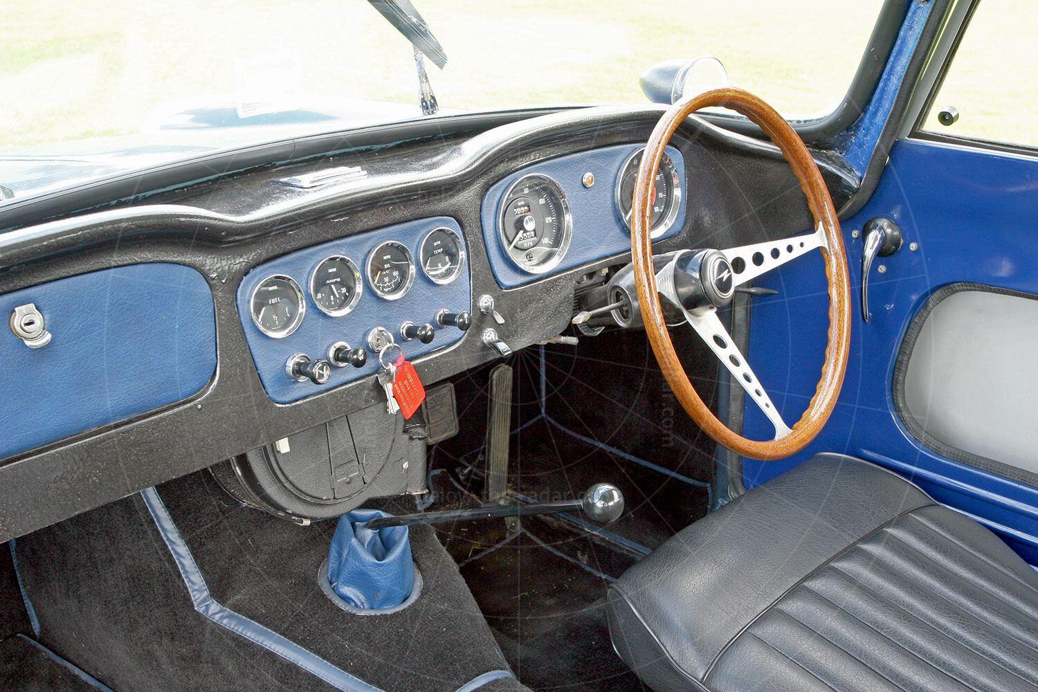 Tornado Talisman dashboard Pic: magiccarpics.co.uk | Tornado Talisman dashboard