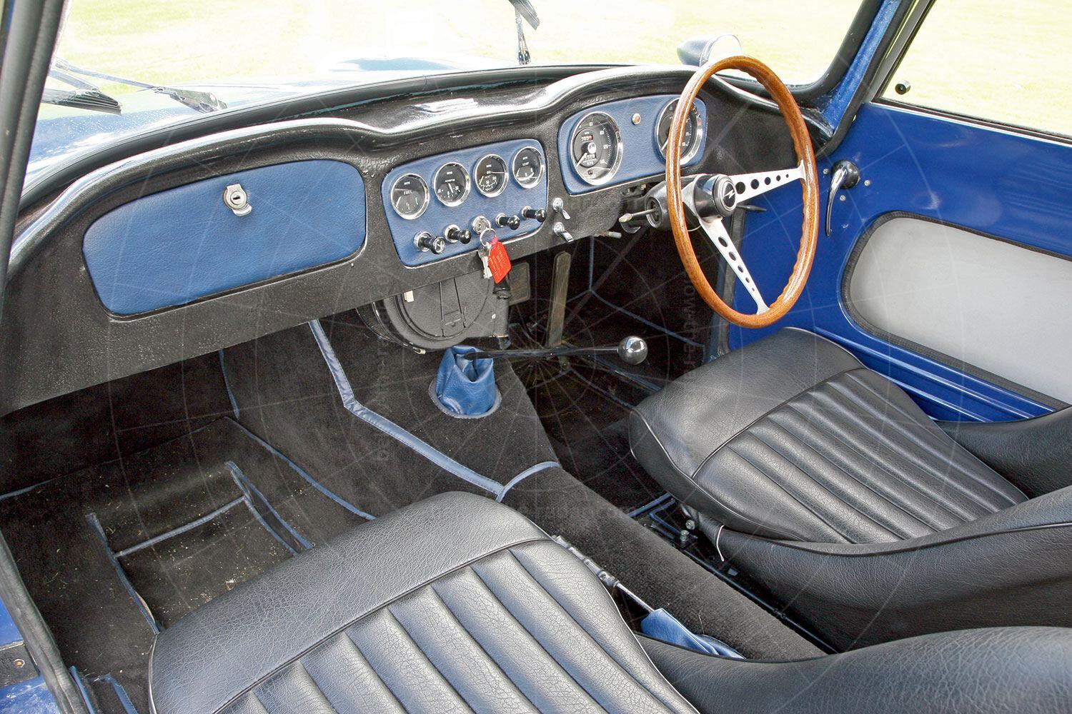Tornado Talisman dashboard Pic: magiccarpics.co.uk | Tornado Talisman dashboard