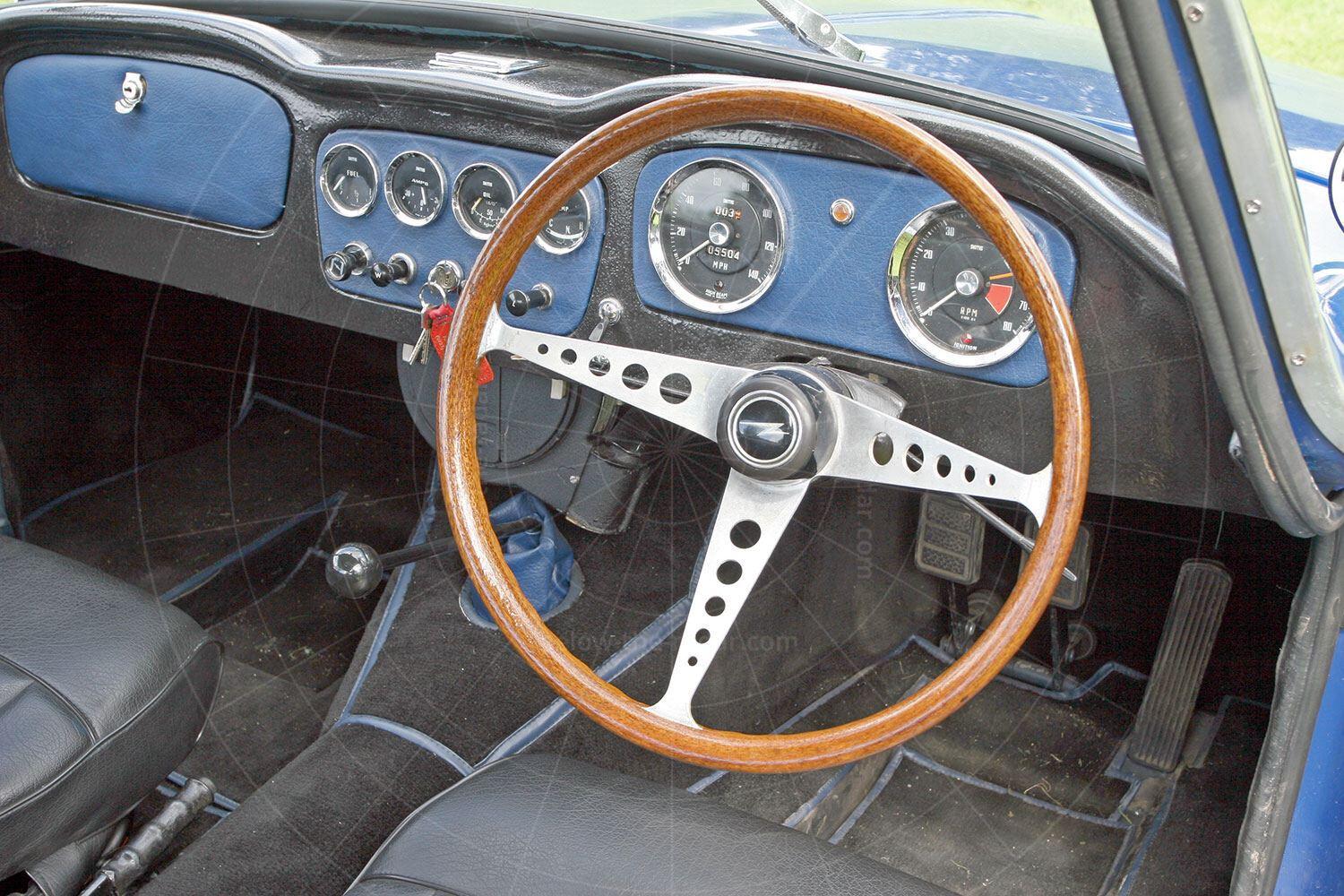 Tornado Talisman dashboard Pic: magiccarpics.co.uk | Tornado Talisman dashboard