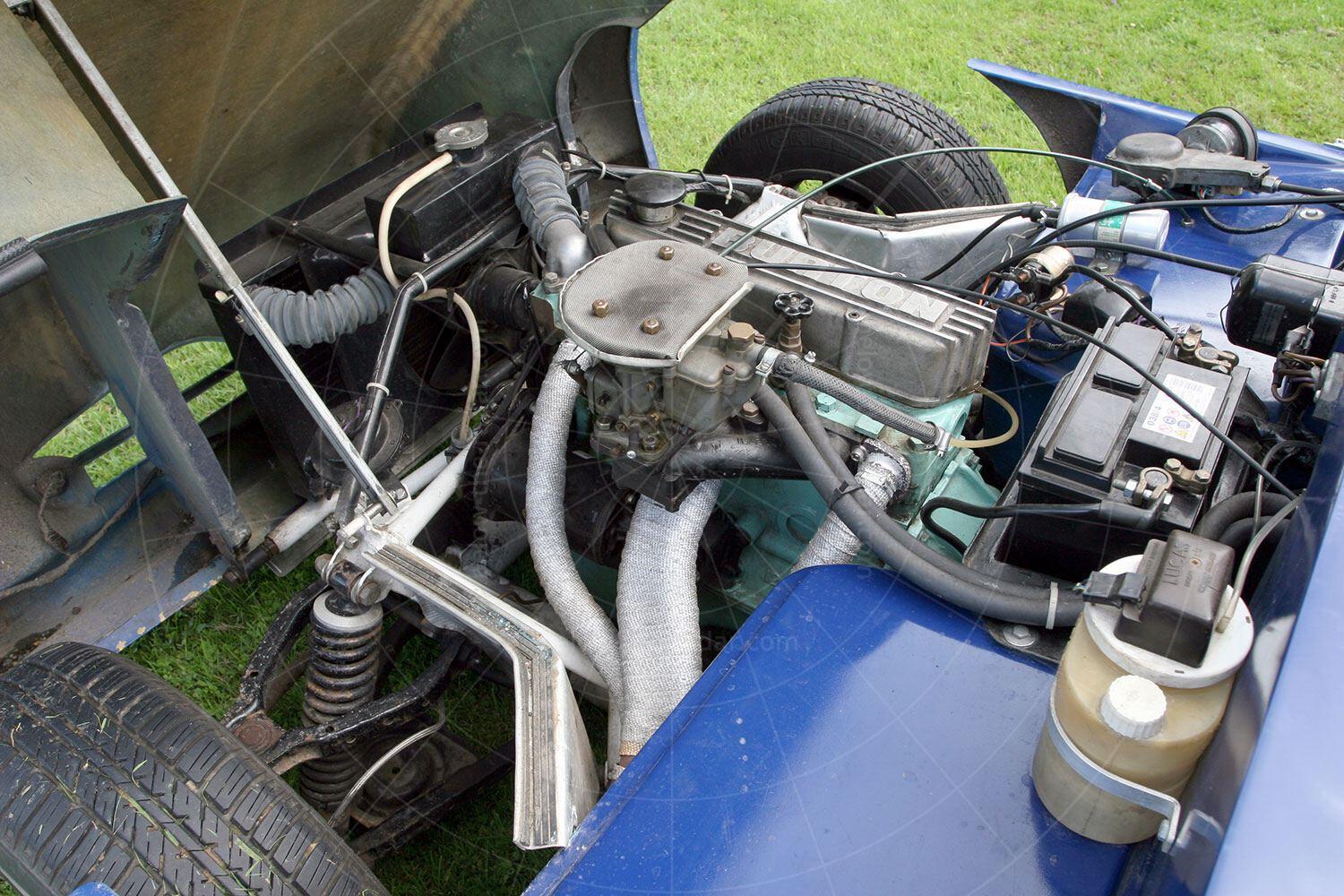 Tornado Talisman engine bay Pic: magiccarpics.co.uk | Tornado Talisman engine bay