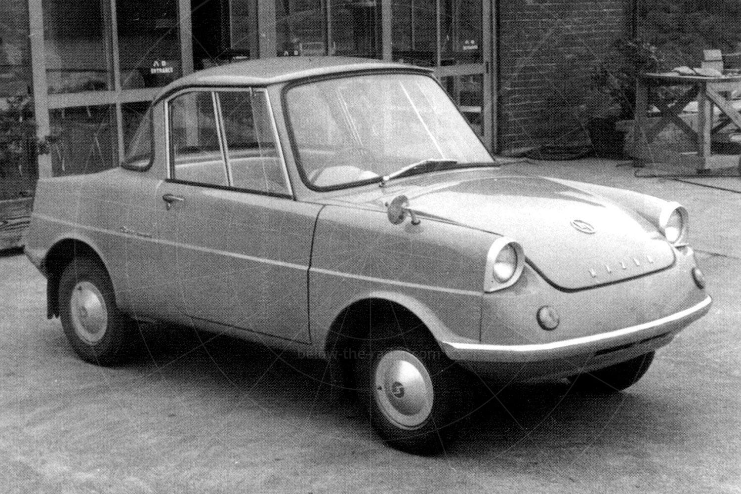 The story of the Mazda R360 kei car on Below The Radar