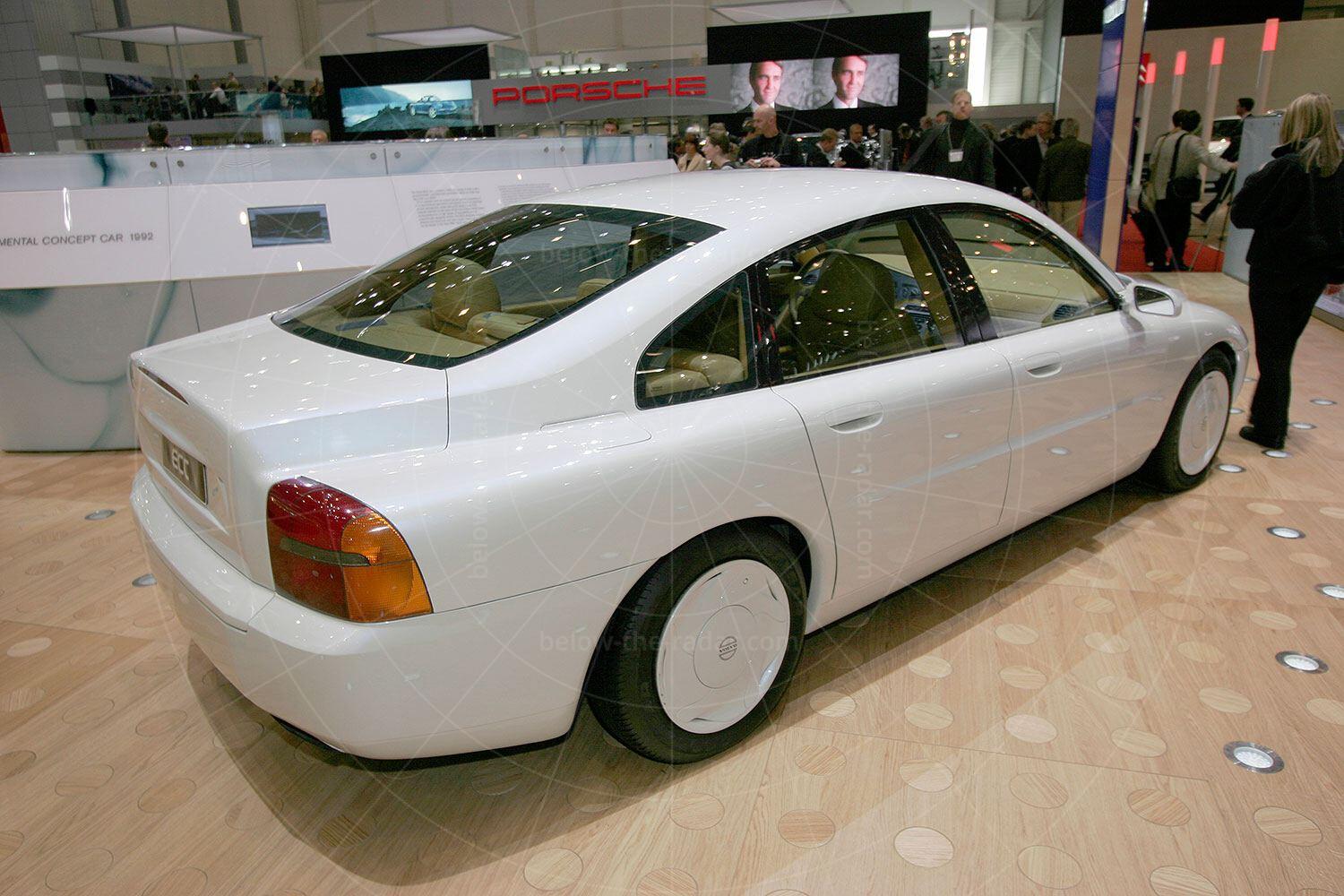 Volvo ECC concept at the 2005 Geneva Salon Pic: magiccarpics.co.uk | Volvo ECC concept at the 2005 Geneva Salon