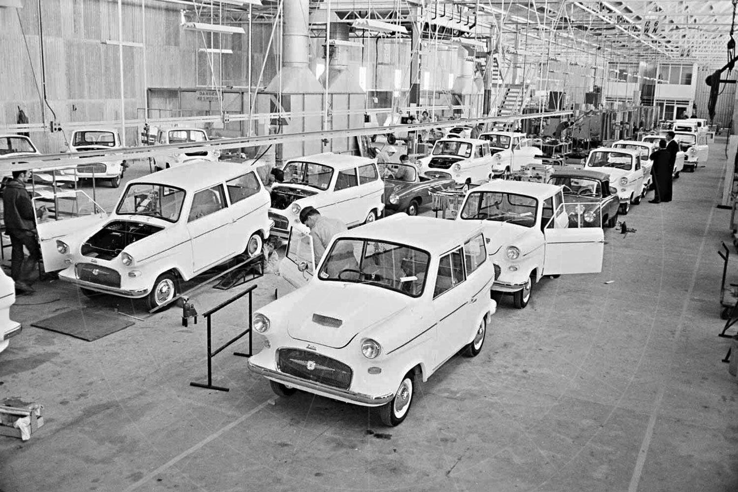 Lightburn Zeta Runabout production Pic: National Museum of Australia | Lightburn Zeta Runabout production