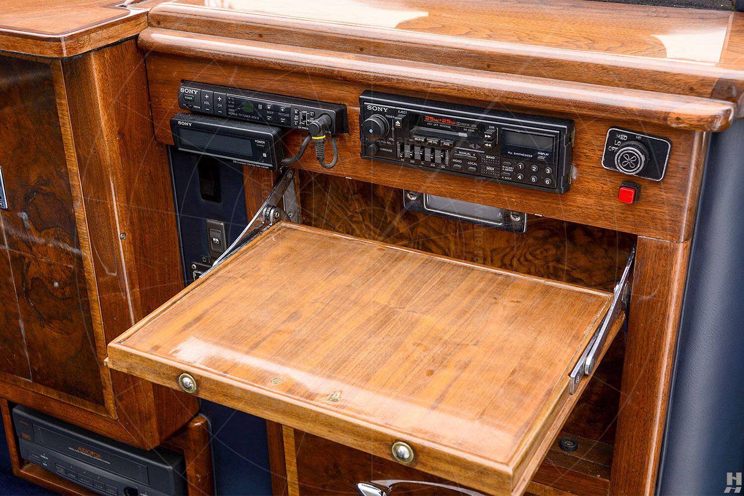 Silver Spur landaulette rear compartment Pic: Hyman Ltd | Silver Spur landaulette rear compartment