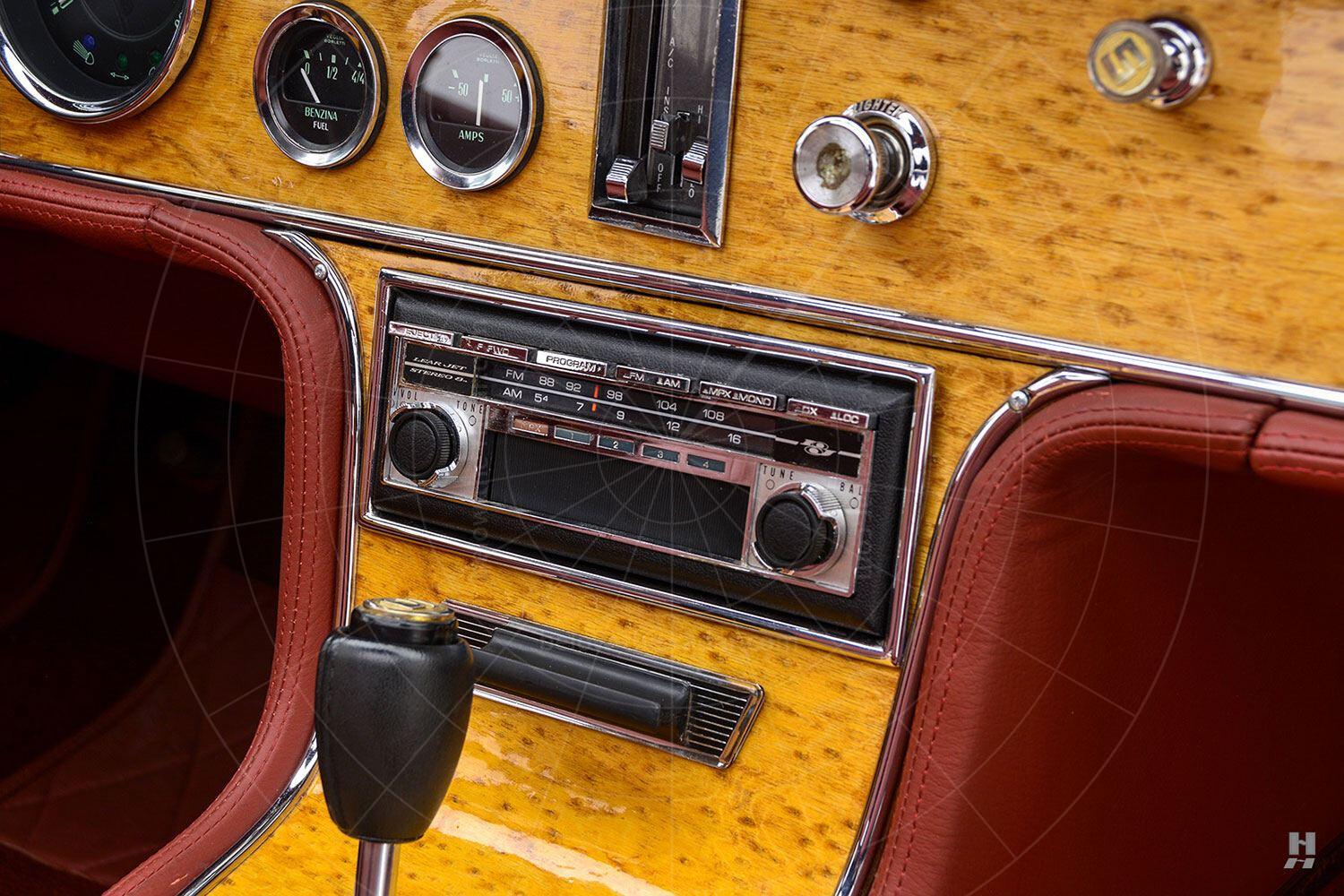 1971 Stutz Blackhawk coupé dashboard Pic: Hyman Ltd | 1971 Stutz Blackhawk coupé dashboard