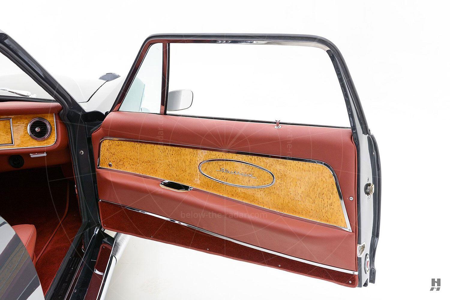 1971 Stutz Blackhawk coupé door trim Pic: Hyman Ltd | 1971 Stutz Blackhawk coupé door trim