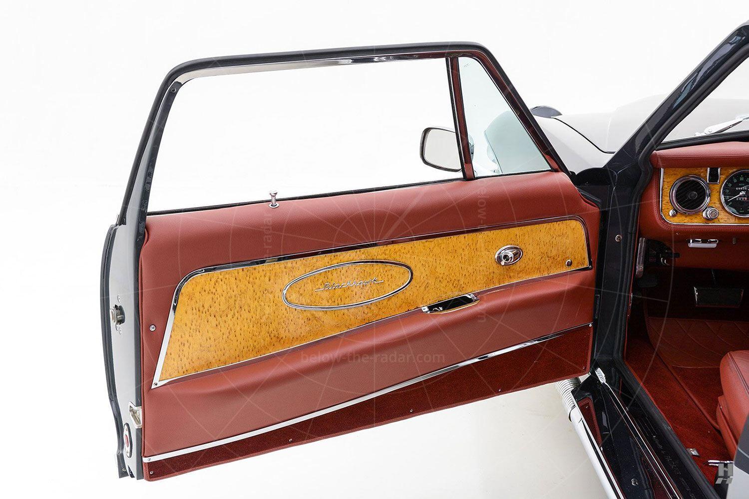 1971 Stutz Blackhawk coupé door trim Pic: Hyman Ltd | 1971 Stutz Blackhawk coupé door trim