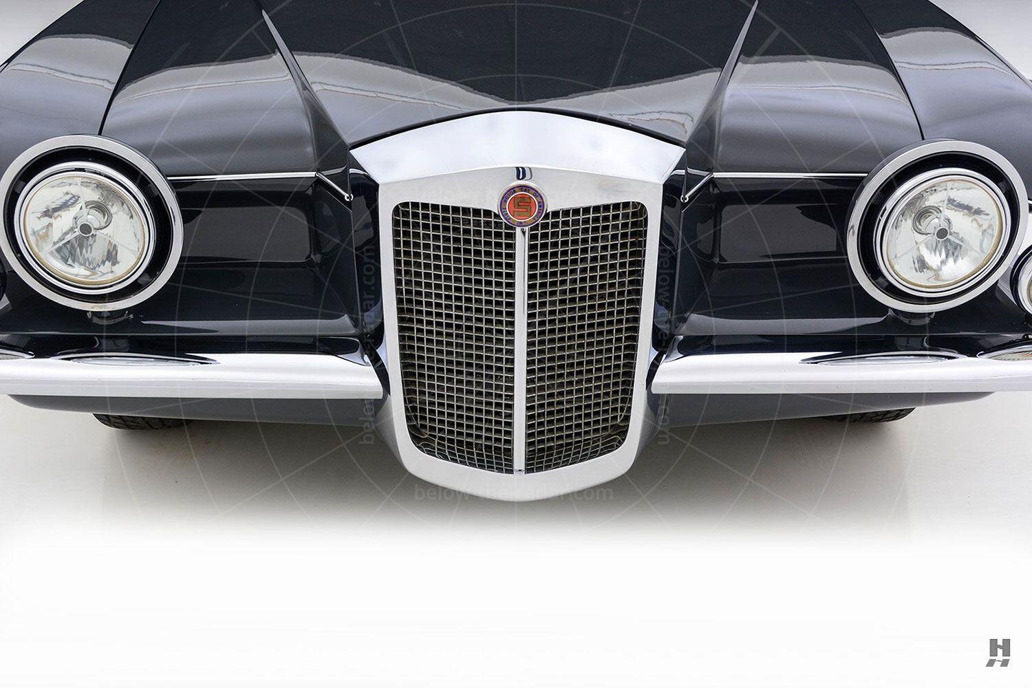 1971 Stutz Blackhawk coupé Pic: Hyman Ltd | 1971 Stutz Blackhawk coupé