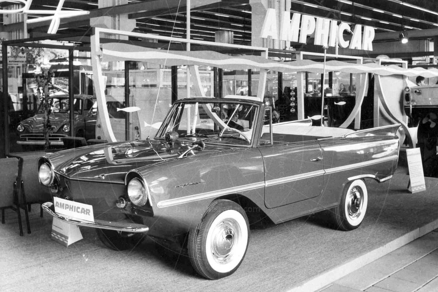 Amphicar 770 Pic: Magic Car Pics | Amphicar 770