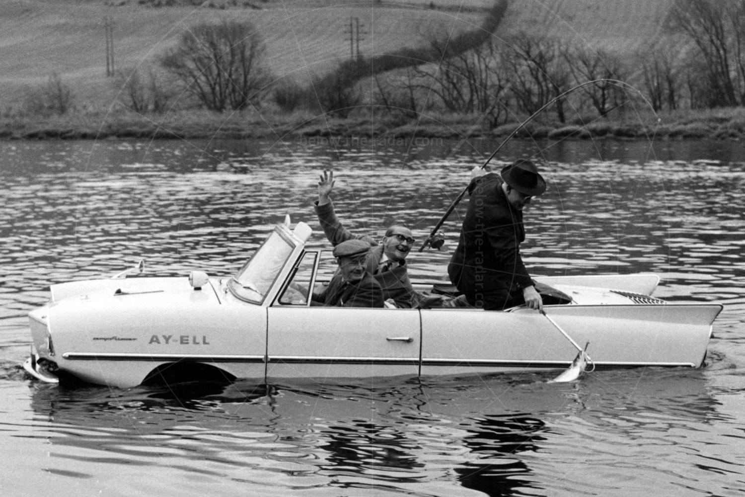 Amphicar 770 Pic: Magic Car Pics | Amphicar 770