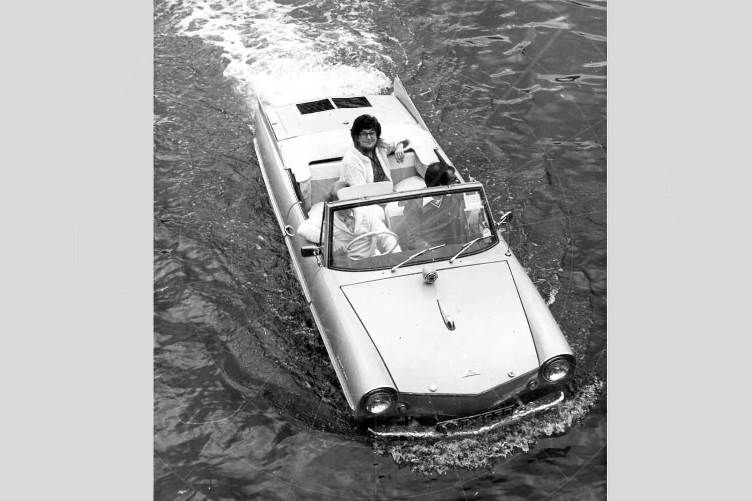 Amphicar 770 Pic: Magic Car Pics | Amphicar 770