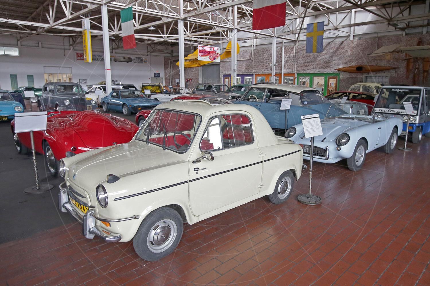 Vespa 400 Pic: Richard Dredge | Vespa 400