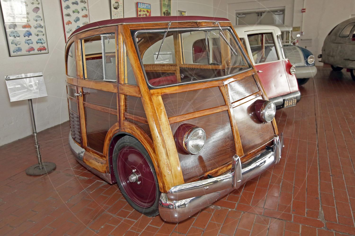 Martin Stationette Pic: Richard Dredge | Martin Stationette