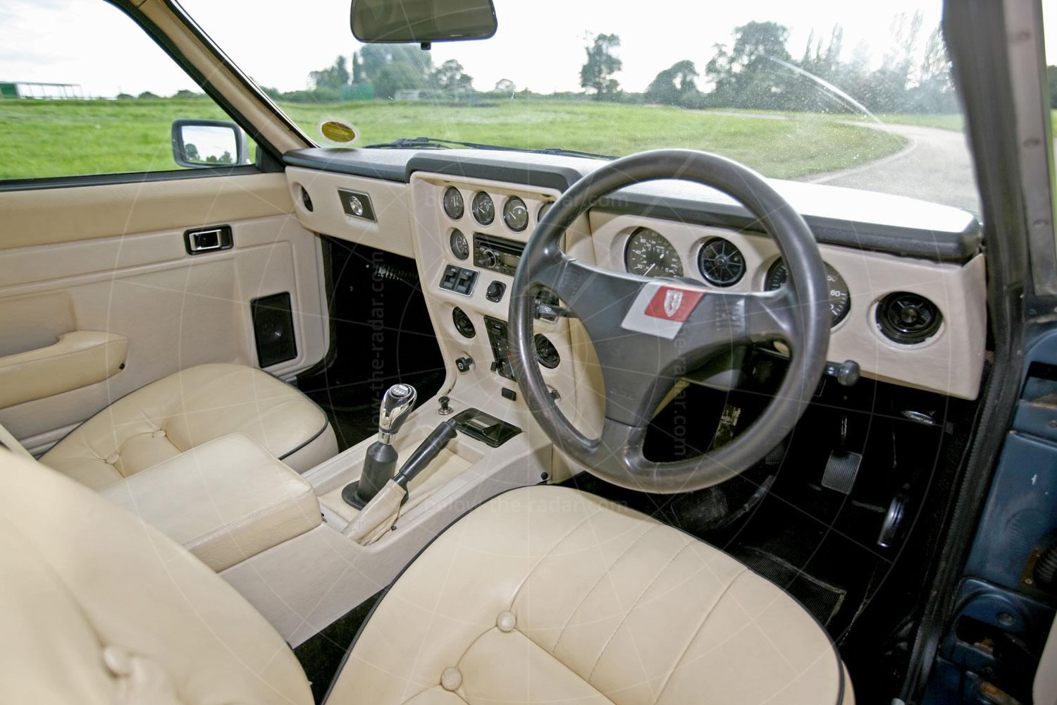 Middlebridge Scimitar GTE dashboard Pic: Magic Car Pics | Middlebridge Scimitar GTE dashboard
