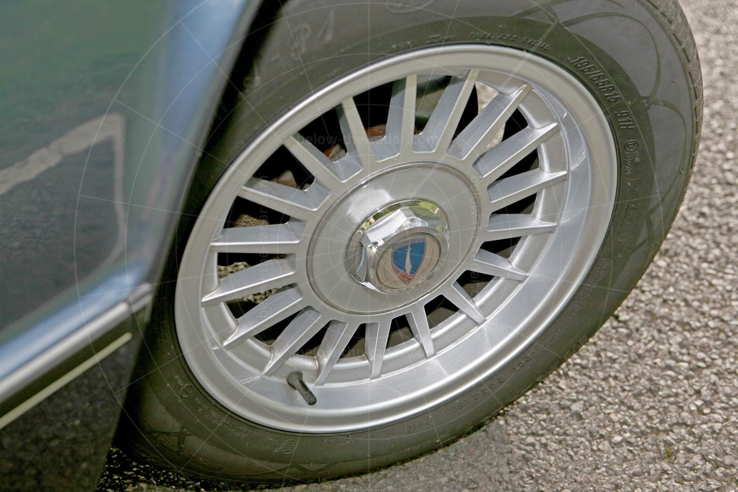 Middlebridge Scimitar GTE alloy wheel Pic: Magic Car Pics | Middlebridge Scimitar GTE alloy wheel