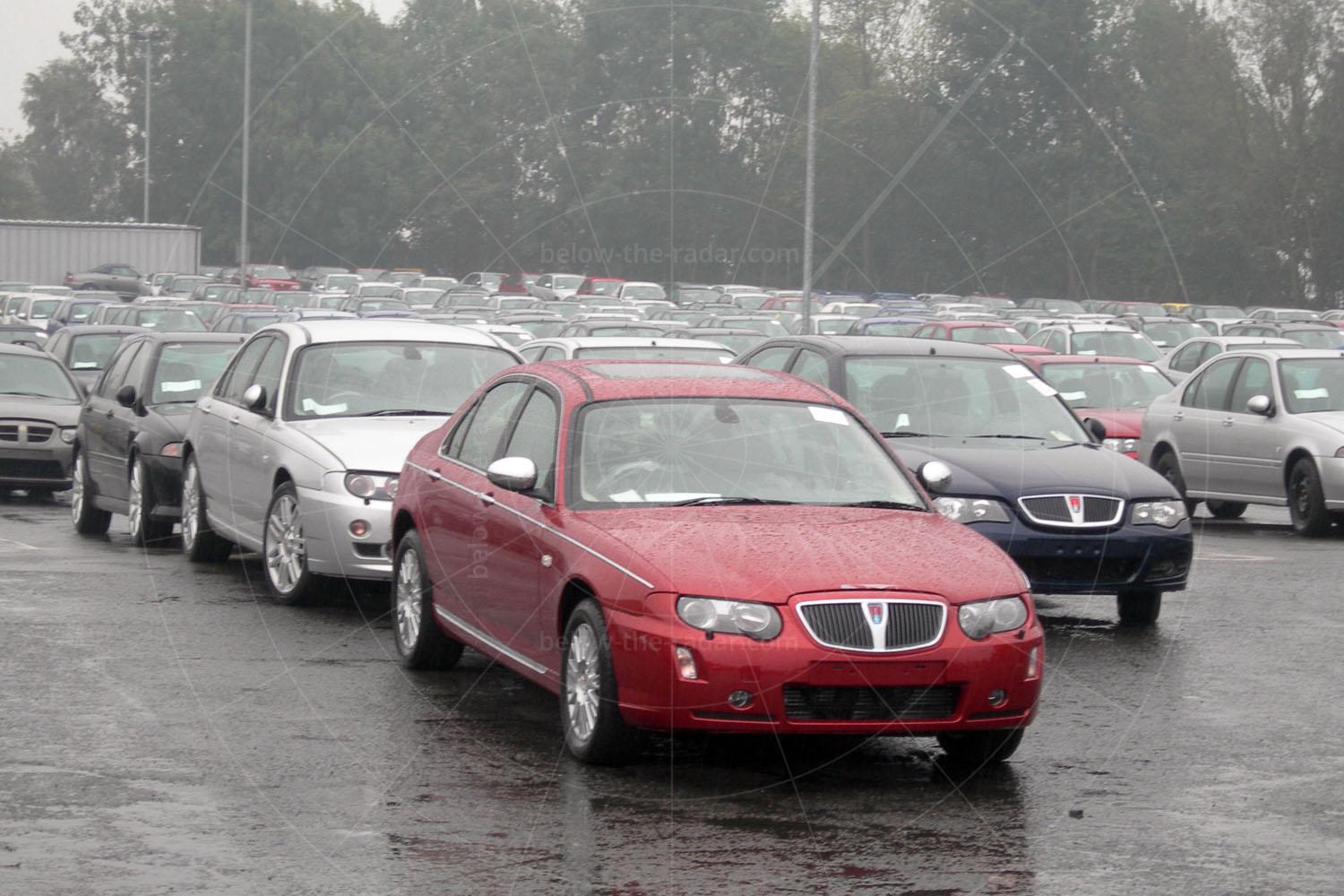 By September the 75 sits in the rain, waiting to be taken to a new home Pic: Gillian Bardsley | By September the 75 sits in the rain, waiting to be taken to a new home