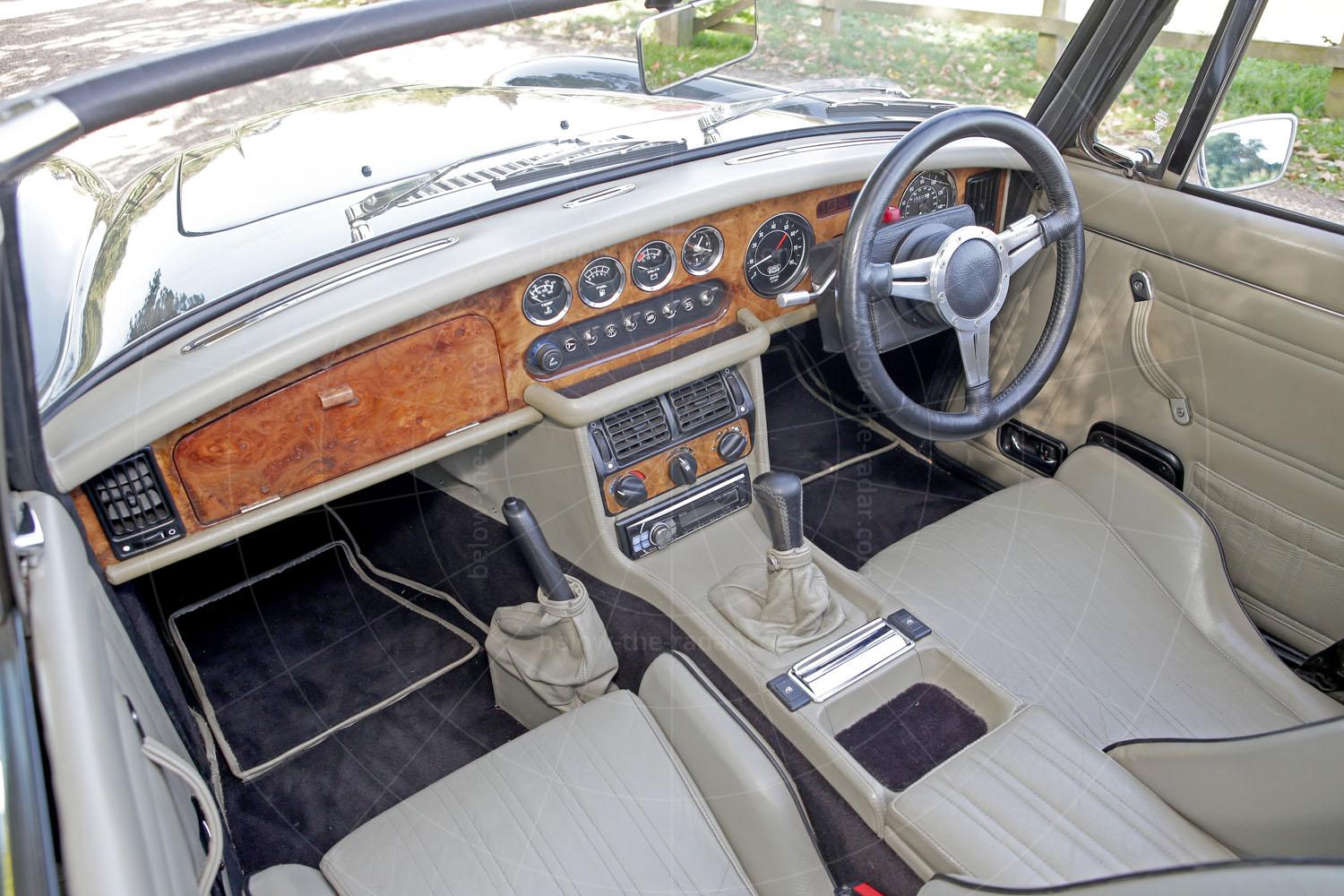 The HMC Sportscars MkIV interior Pic: Magic Car Pics | The HMC Sportscars MkIV interior