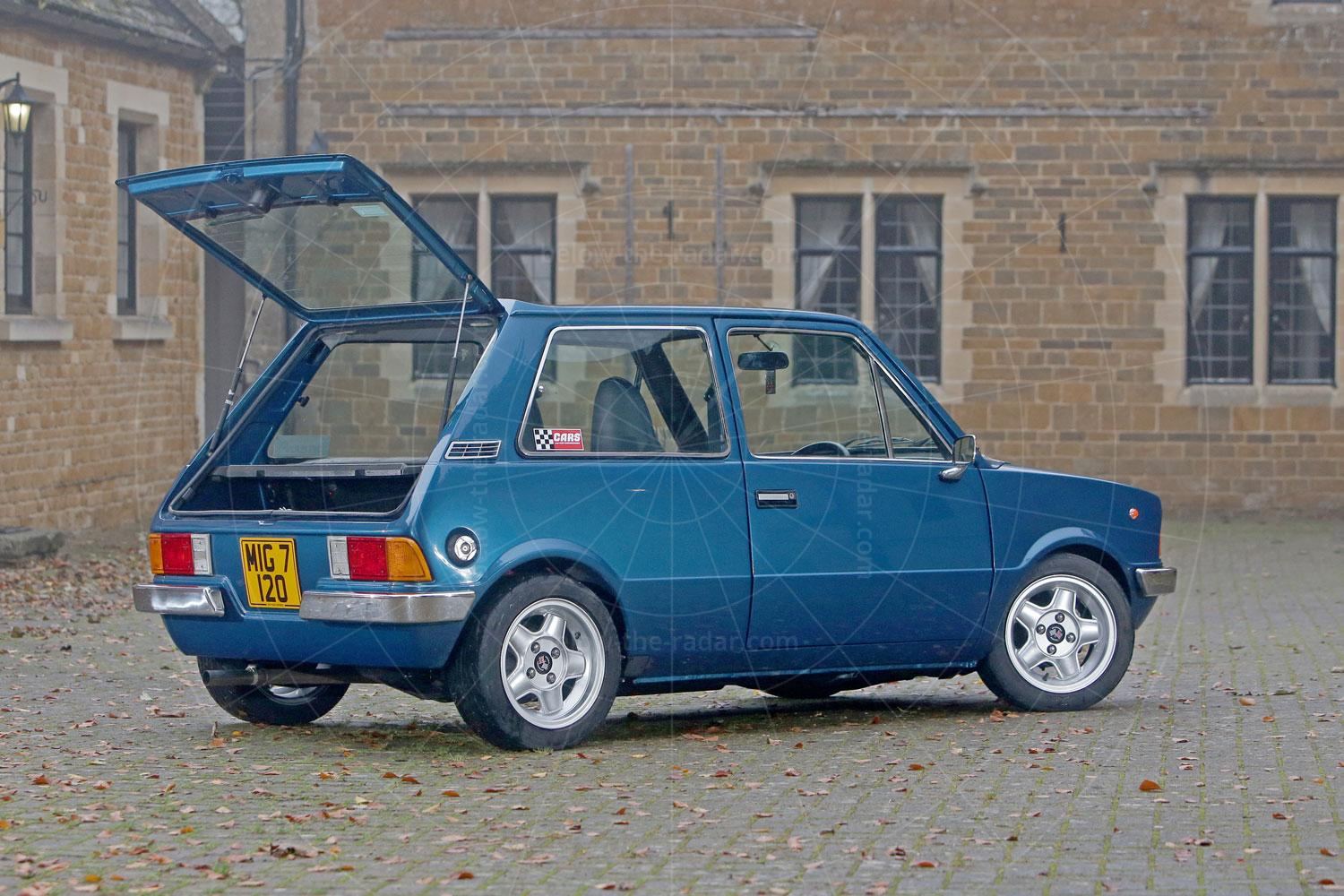 The Innocenti Mini 120 Pic: Magic Car Pics | The Innocenti Mini 120