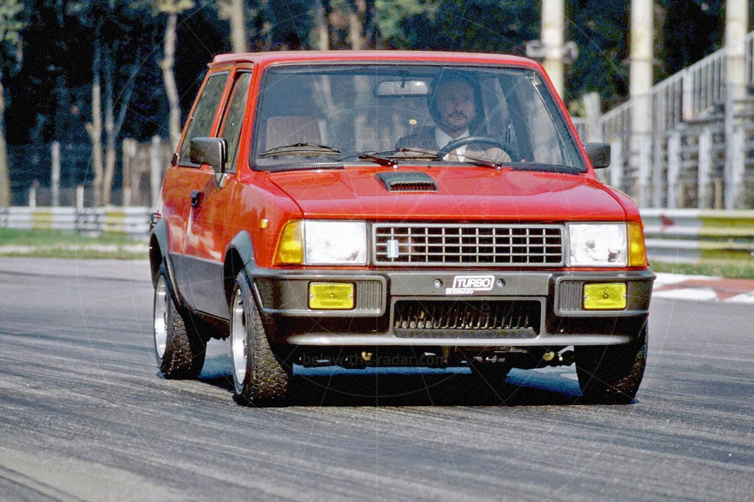 The De Tomaso Turbo Pic: Magic Car Pics | The De Tomaso Turbo