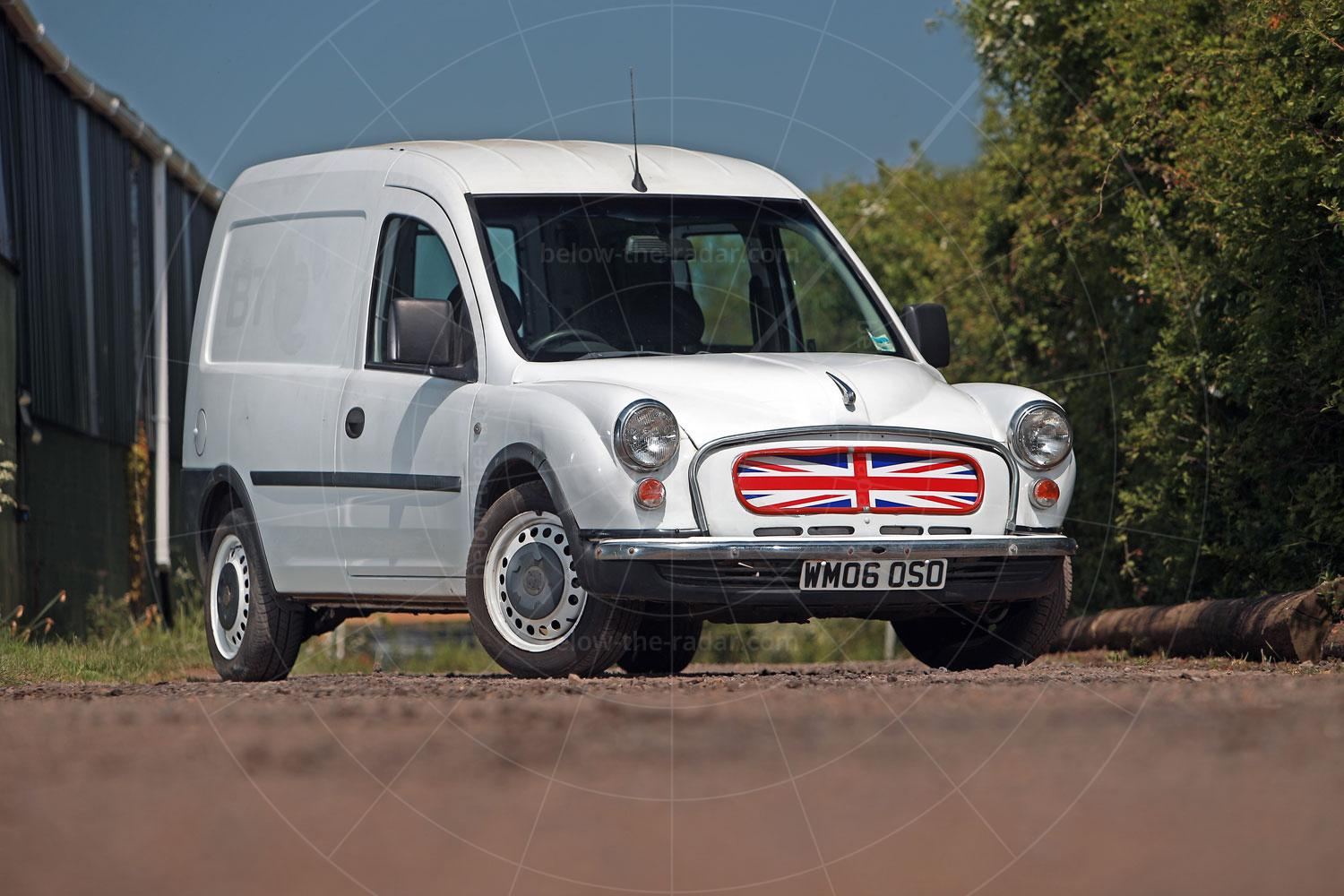 The Vauxhall-based Morris Minor van Pic: Magic Car Pics | The Vauxhall-based Morris Minor van