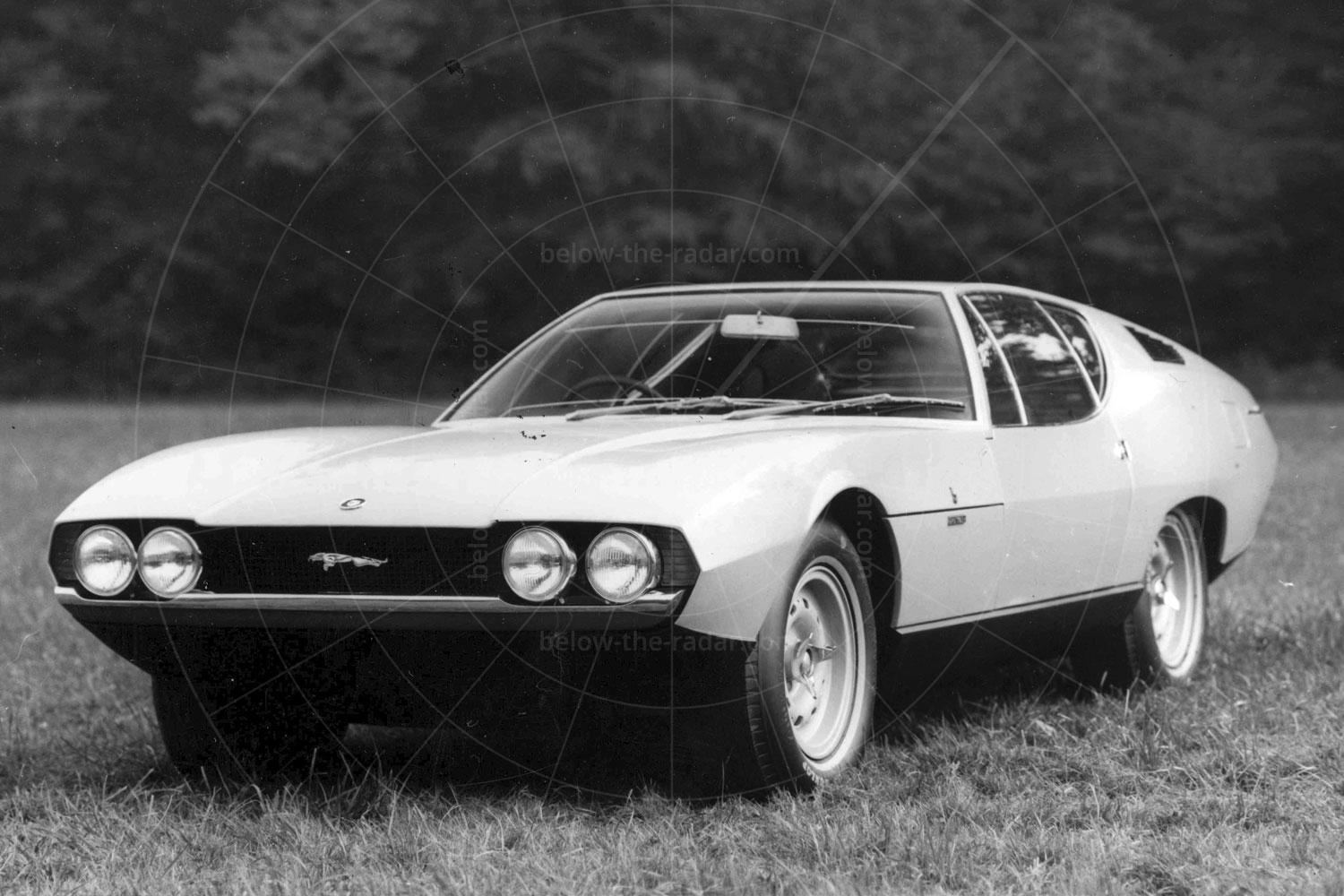 Period publicity shot of the Bertone Pirana Pic: Magic Car Pics | Period publicity shot of the Bertone Pirana